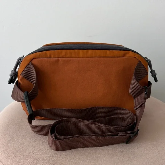 Bellroy Venture Ready Sling 2.5L - Picture 2 of 11